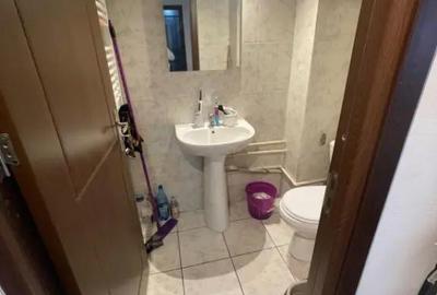 Apartament cu 3 camere decomandat în 1 Mai - 8