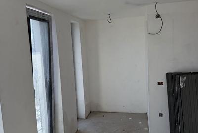 Casă cu 3 camere în Exterior Vest