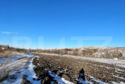 Teren de 3510 mp, în Fălticeni - 1