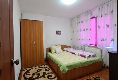 Apartament cu 3 camere semidecomandat în Rahova - 3