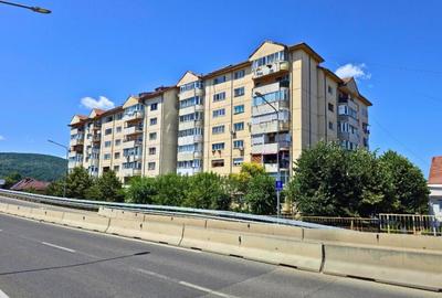 ZONA LIBERTATII - 2 CAMERE DECOMANDAT, ET. 4 DIN 8 - CU LIFT - 12