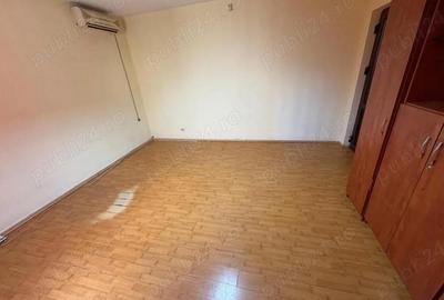 Spațiu comercial, de 50 mp, în Central - 5