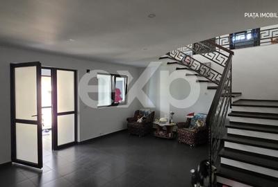 Casă cu 10 camere cu Teren 9800 Mp în Văcărești - 14