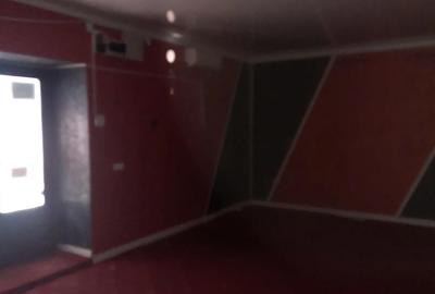 Spațiu comercial, în Central - 3