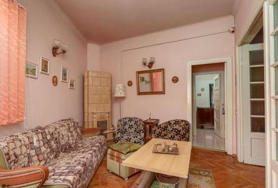 Casa individuala cu 2 corpuri, curte proprie, 253mp teren, - 10