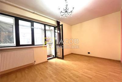 Apartament 3 camere decomandate, etaj 1, str. Narciselor 15, - 11