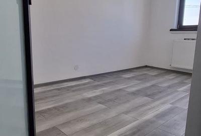Garsonieră decomandată în Exterior Vest - 16