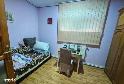 Casă cu 3 camere cu Teren 390 Mp în Central - 11