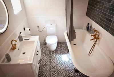 Apartament cu 3 camere decomandat în Central - 2