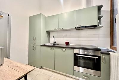 Apartament cu aer nobiliar,  clădire istorică,  zona Unirii - Medicina - 8