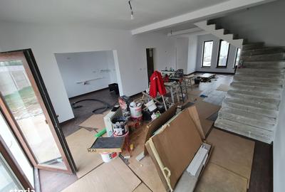 Casă cu 4 camere decomandat în Vladimirescu - 12