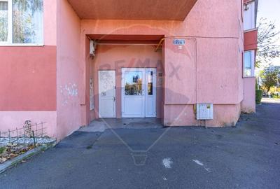 Apartament 2 camere/ 2 balcoane/de renovat-  zona Tractorul! - 2