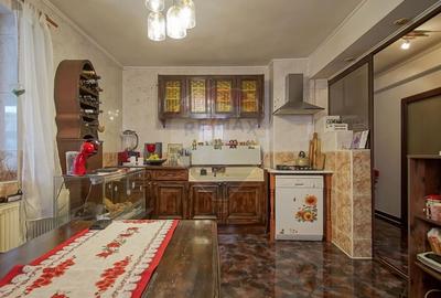 Hotel / Pensiune cu 14 camere/strada Tomis - 34