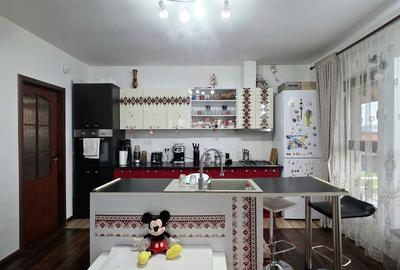 Casă cu 4 camere în Central - 19