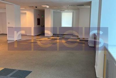 Spațiu comercial, de 1,900 mp, în Centrul Civic - 15