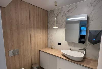 Apartament cu 5 camere nedecomandat în Pipera