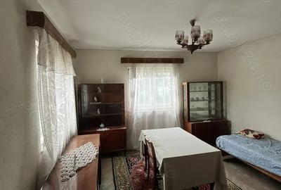 Vila de vanzare Techirgiol central, renovabila cu potential turistic - 1