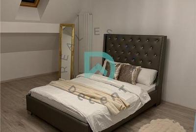 Apartament cu 3 camere decomandat în Tractorul - 21