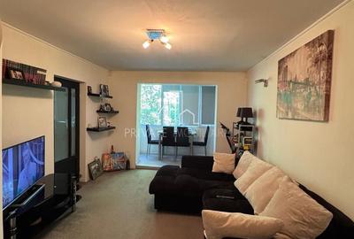 Apartament cu 3 camere semidecomandat, mobilat în Tudor