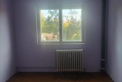 Vand apartament cu doua camere in Vlaicu - 2