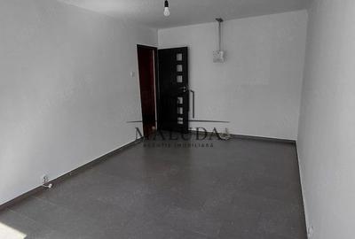 Apartament cu 2 camere decomandat în Trivale - 3
