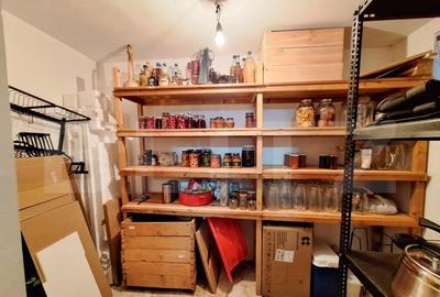 Casă cu 7 camere cu Teren 500 Mp în Dâmbul Rotund - 16