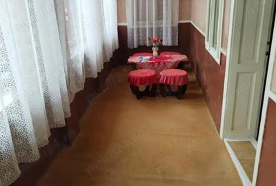 Casă cu 5 camere în Racovița - 8