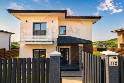 Casă individuală cu 4 camere cu Teren 440 Mp în Miroslava - 1