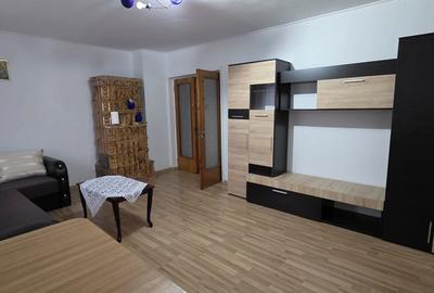 Apartament cu 3 camere decomandat în Gară - 2