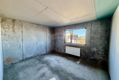 Casă cu 4 camere cu Canalizare în Exterior Vest - 9