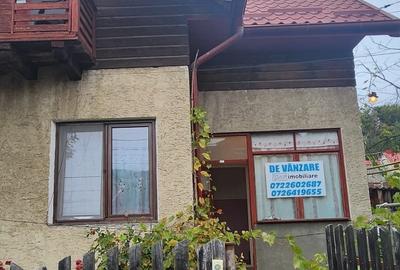 Garsoniera "la casa" , in cartier Noua, suprafata utila 45 mp, teren 138 mp. - 1