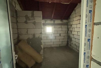 Casă cu 4 camere în Sutești - 5