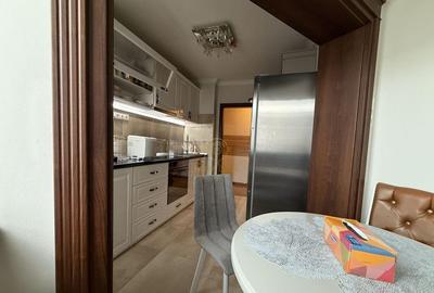 De vanzare Apartament 3 Camere Mobilat/Utilat Etaj 2 - 6