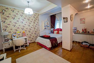 Casă individuală cu 11 camere cu Canalizare în Tomis II - 21