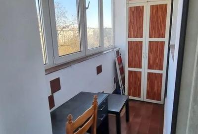 Apartament cu 3 camere semidecomandat în Central - 4