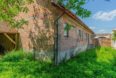 Casă cu 4 camere cu Teren 1642 Mp în Hoghiz - 18