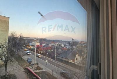 Apartament cu 1 camere decomandat, mobilat în 1 Mai - 8