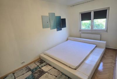 Apartament cu 3 camere semidecomandat în Complex Studențesc - 2