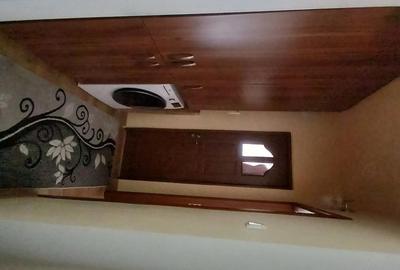 Apartament cu 2 camere semidecomandat în Careiului