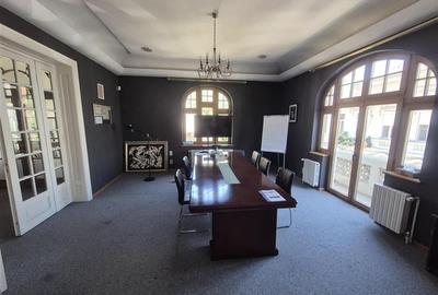 Vila interbelica renovata - de inchiriat pentru birouri - 2