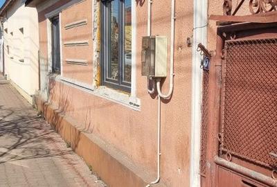 Casă cu 4 camere în Central - 3