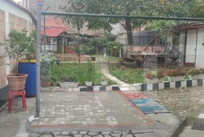 Casă cu 4 camere cu Teren 411 Mp în Central - 2