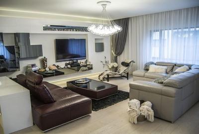 Apartament cu 3 camere decomandat, mobilat în Delfinariu