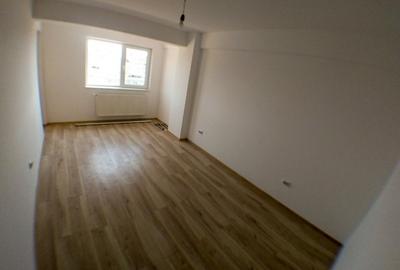 Apartament 3 camere decomandat 64mp Sos Nicolina Bloc Nou 2017 - 3