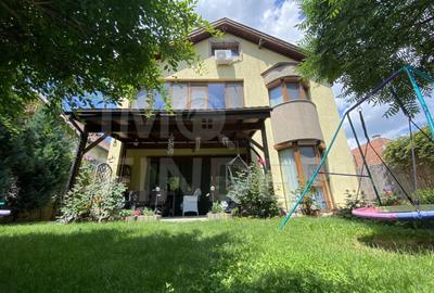 Casă individuală cu 6 camere cu Canalizare în Andrei Mureșanu