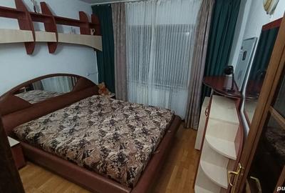 Camera libera in apartament cu 3 camere - pentru o fata - 1