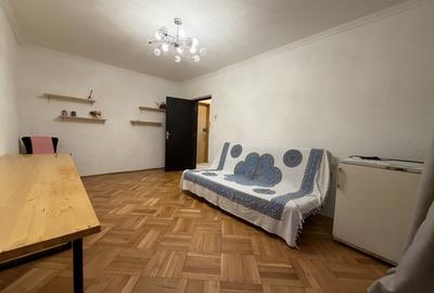 Apartament cu 3 camere decomandat, mobilat în Drumul Taberei
