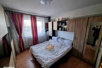 Apartament cu 2 camere decomandat, mobilat în Sud