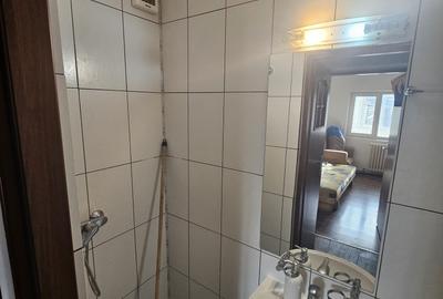 Apartament 3 camere decomandat in Zona Nicolina 2 COD : 160006 - 2