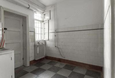 Apartament cu 4 camere semidecomandat în Calea Călărașilor - 18